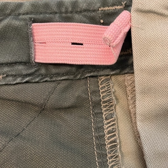 REI Girl’s Tan Capris With Elastic Waist And Zipper Size Medium EUC - Picture 6 of 7